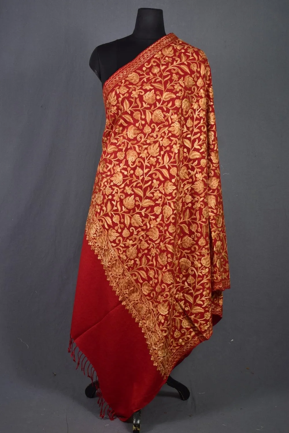 Beautiful Maroon Florel  Chinar Embroidered Kashmiri Aari Work Shawl Enriched With Jaal Pattern